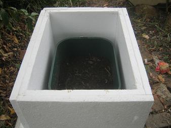  Box zum Schutz von Würmern im Winter