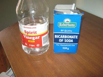 Baking soda and spirit vinegar are often effective against blocked drain pipes and toilets.