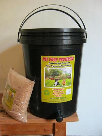 The pet poop processor can recycle dog poop with the help of either earthworms or bokashi bran